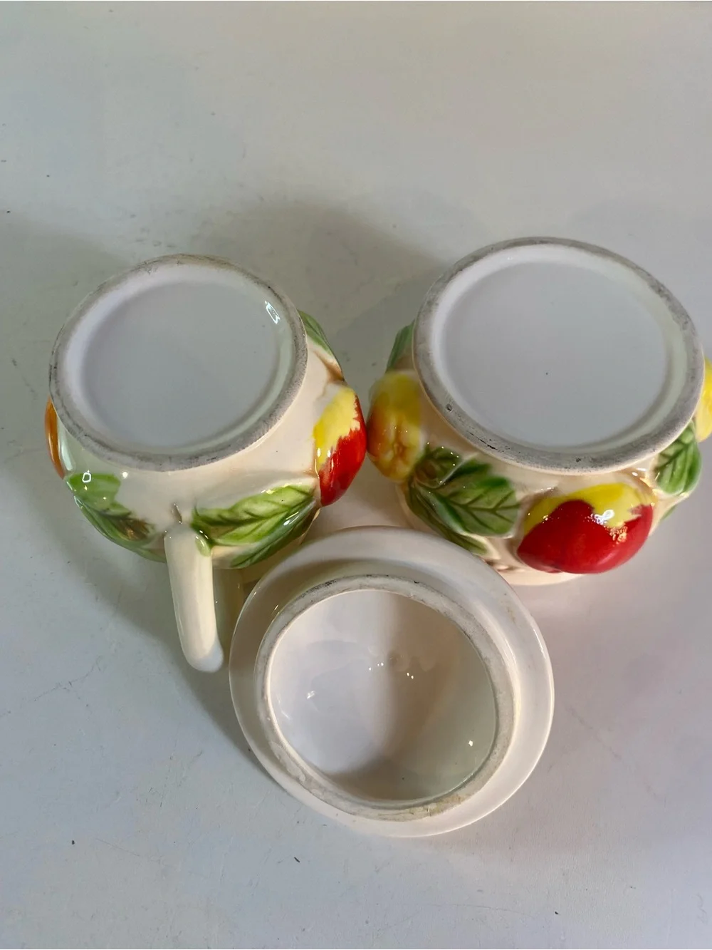 Vintage Fred Roberts Ceramic Fruit & Daisy Creamer Pitcher & Covered Sugar Bowl
